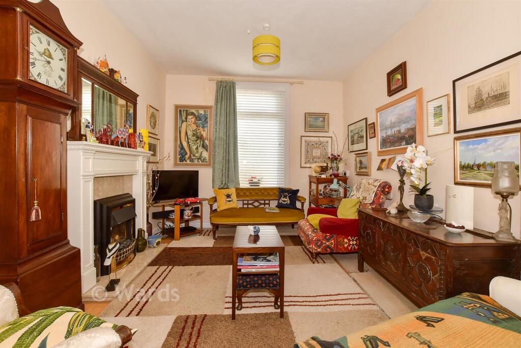 2-bed terraced on Byron Avenue, Margate, Kent, £260,000