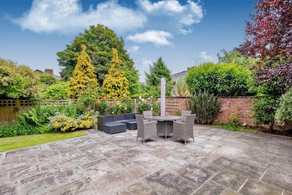 Cedar Avenue, Altrincham photo 4