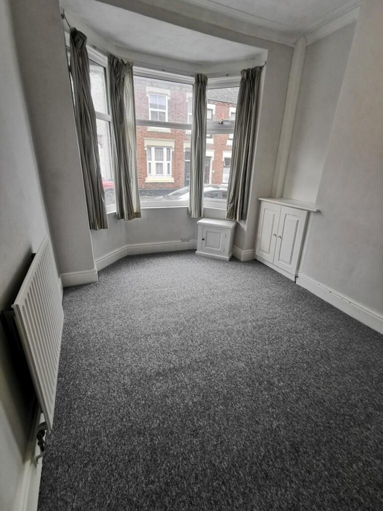 House in Stoke-on-Trent - View 3