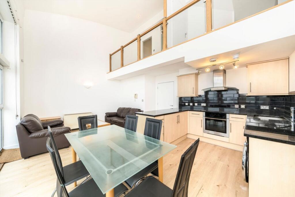 Apartment in London - View 2