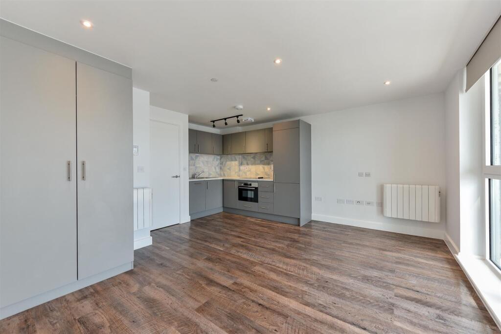 Apartment in Portsmouth, Portsea - More