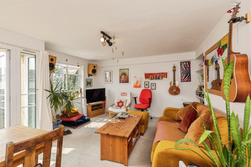 Apartment in Bath - View 3
