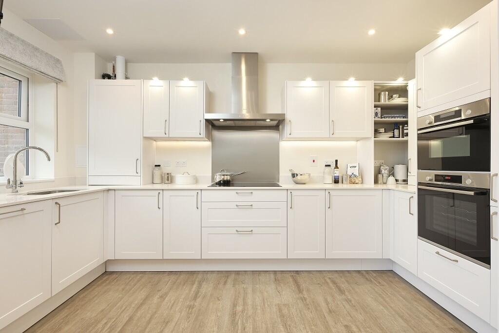 Apartment in Slough - View 2