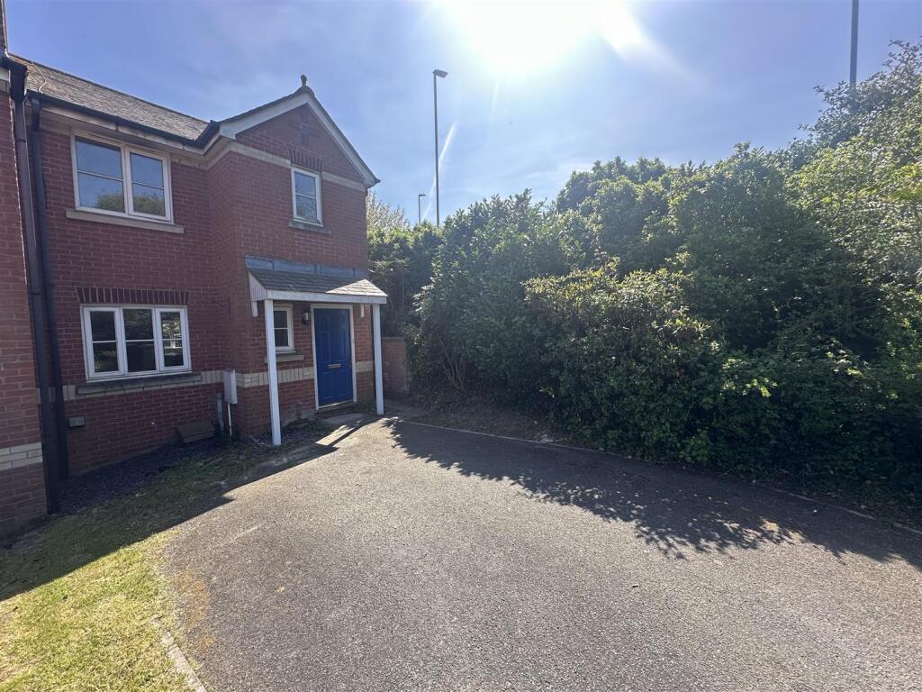 Main image of property: Etonhurst Close, Exeter