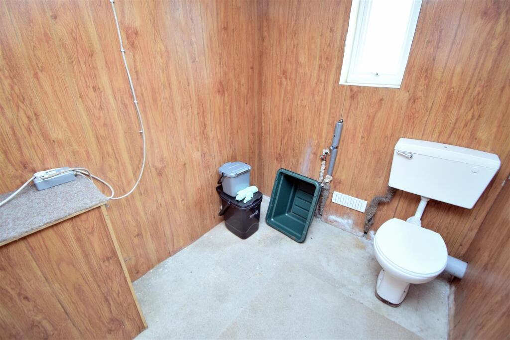 House in Darlington, Ferryhill - More