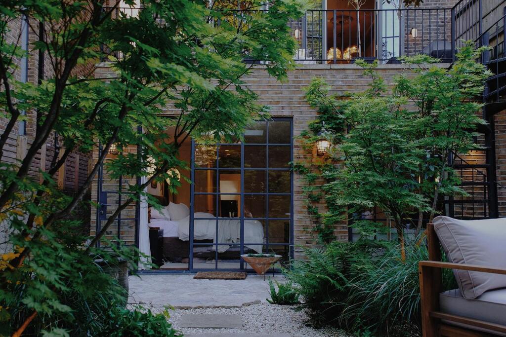 Main image of property: Leamington Road Villas, Notting Hill, W11