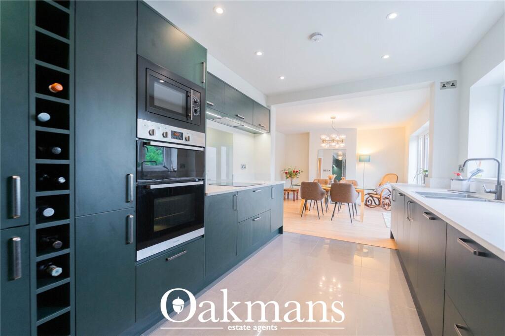 House in Bromsgrove, Wythall - View 2