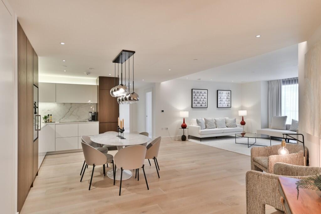Harbour Avenue,
London,
SW10 photo 3