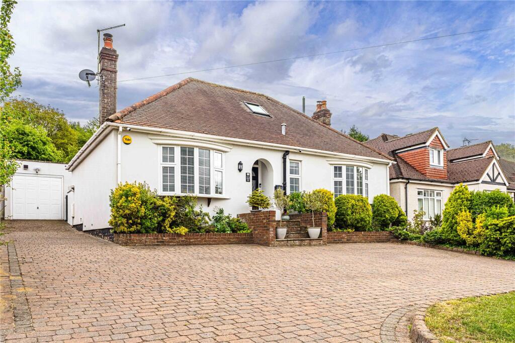 Main image of property: Tring Road, Dunstable, Central Bedfordshire, LU6