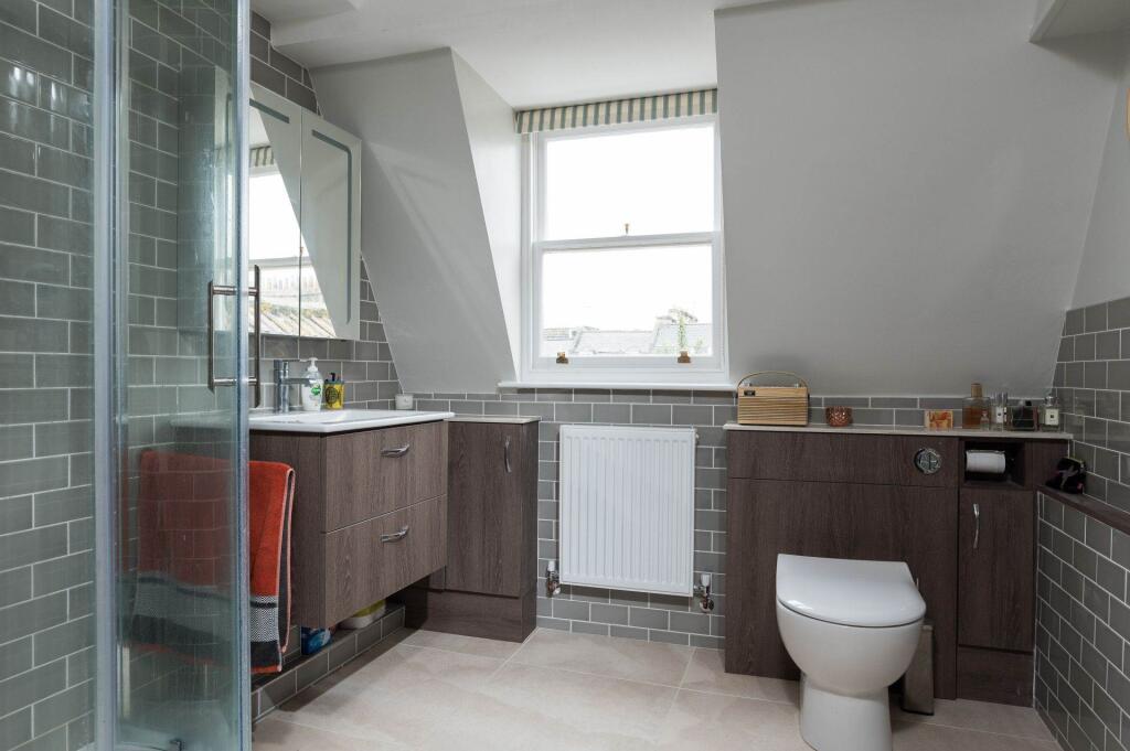 Apartment in Bath - More