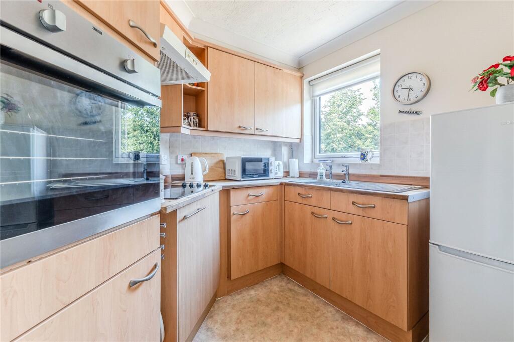 Apartment in Leeds - View 4