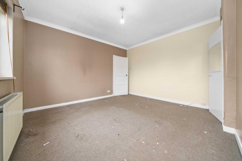 Apartment in Paisley, Renfrewshire - View 4