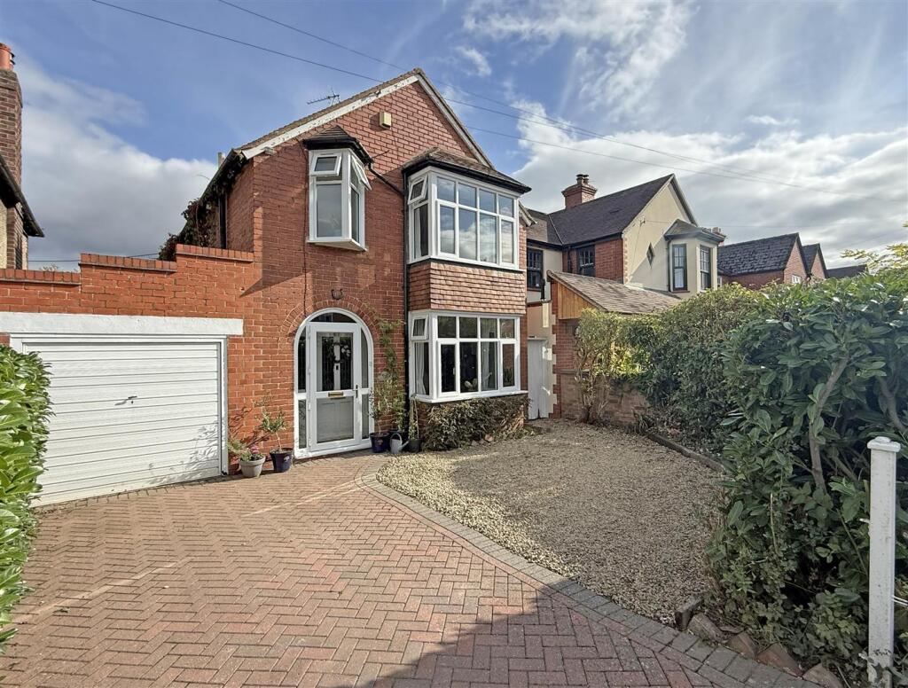 Main image of property: Lyth Hill Road, Bayston Hill, Shrewsbury