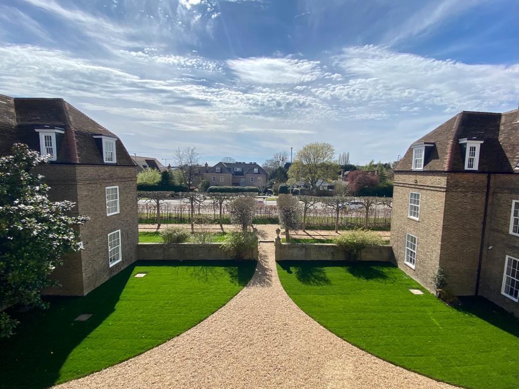 Main image of property: 18 Chapter House, Howes Place, Cambridge, CB3 0UW