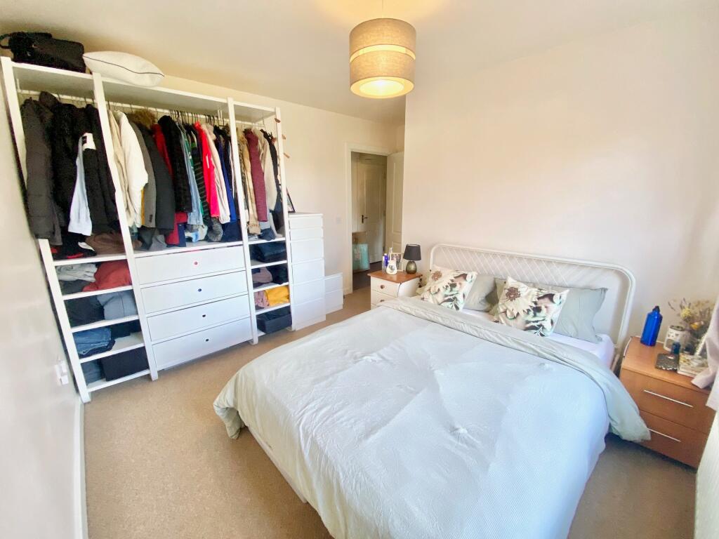 Apartment in Wendover, Buckinghamshire - View 5