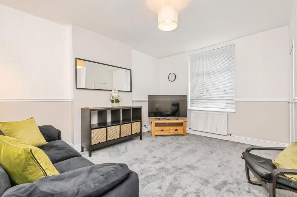 Main image of property: Huddersfield Road, Liversedge, WF15