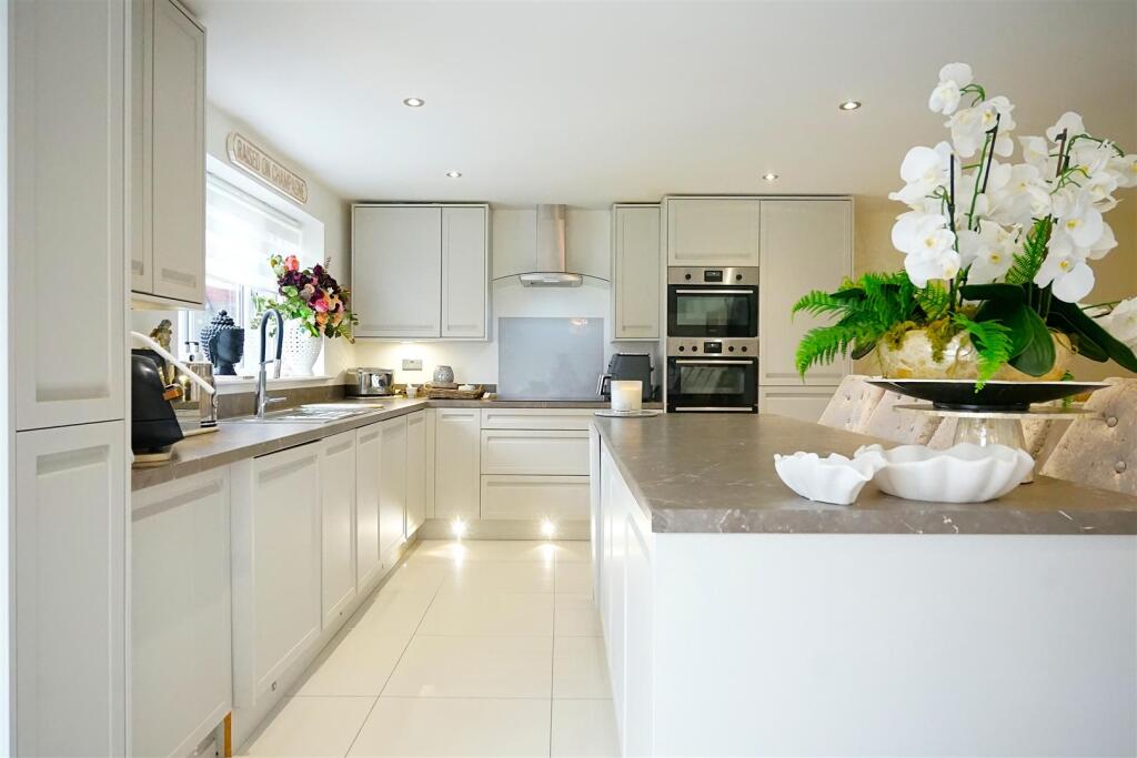 House in Lancaster - View 4