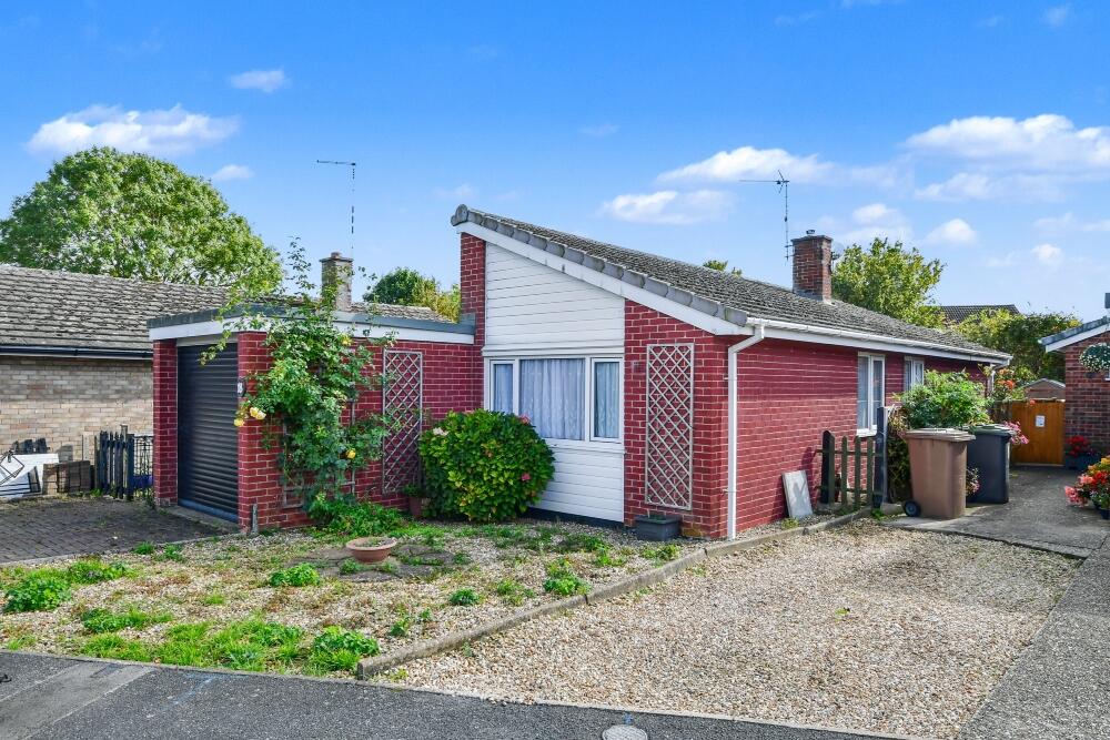 18, Deepdale Drive, NG34 photo 3