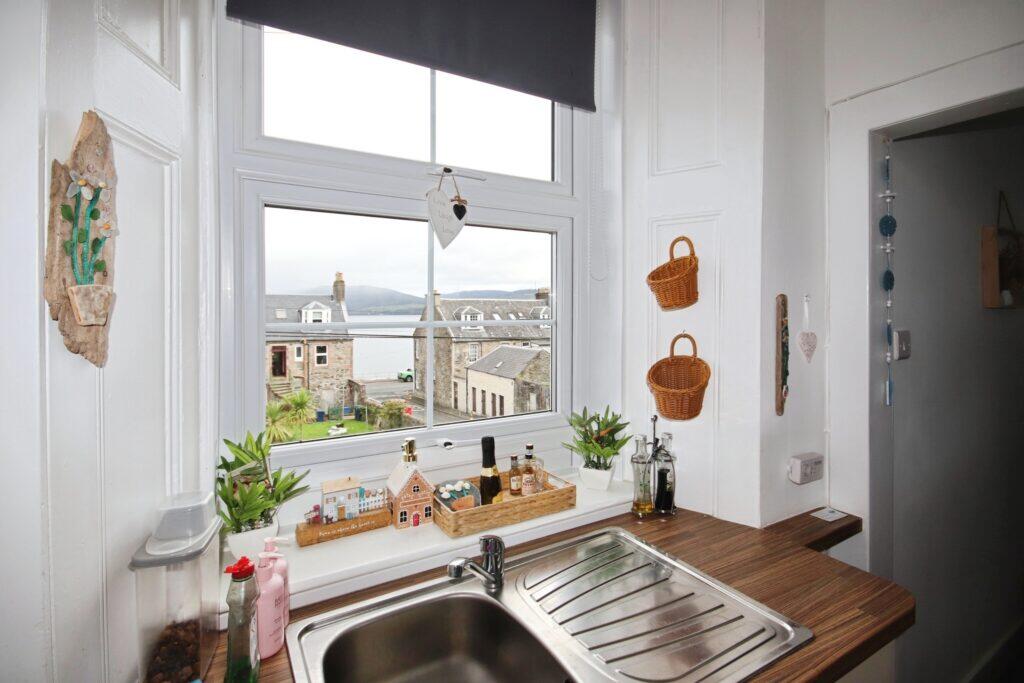 Apartment in Paisley - More