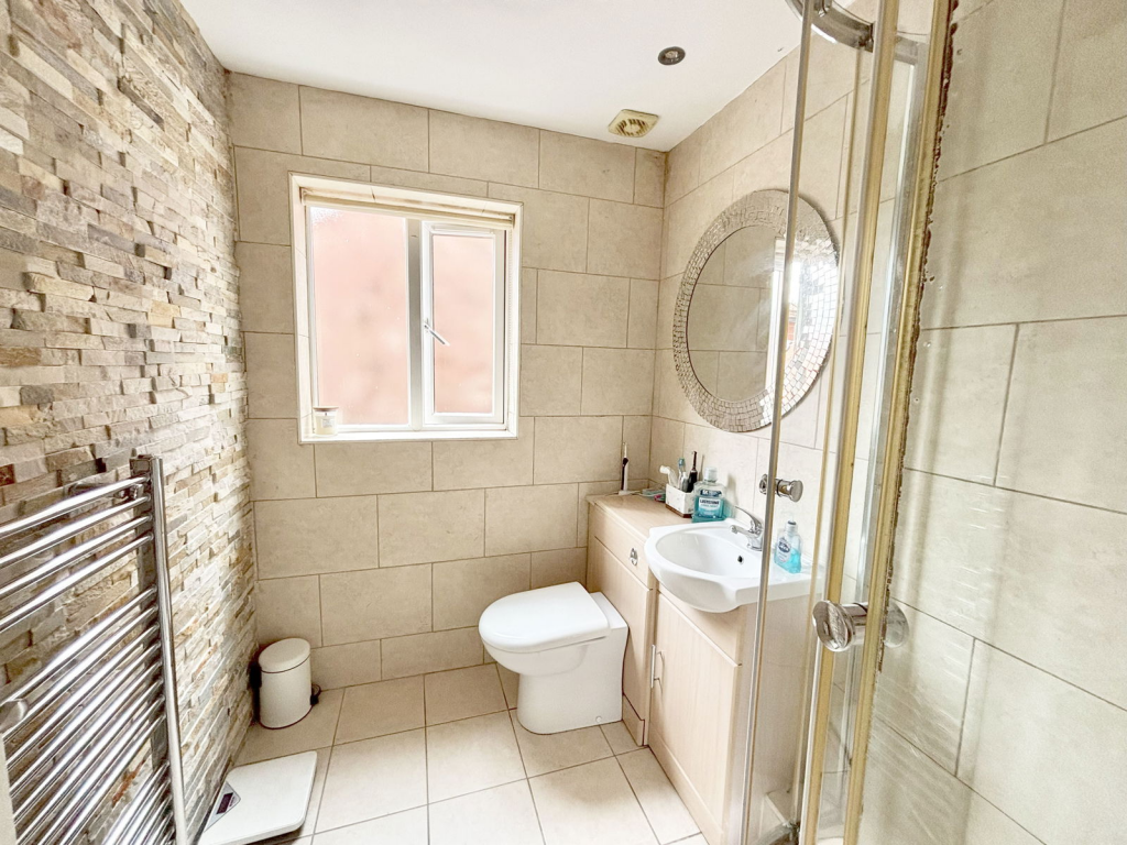 Additional image 10 of Hollywood Drive, Hollywood