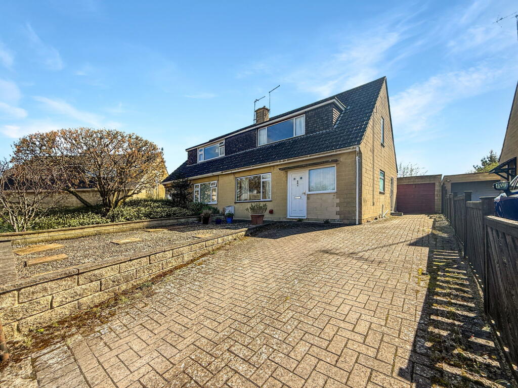 Chestnut Grove, Upper Westwood, Bradford-on-avon, BA15