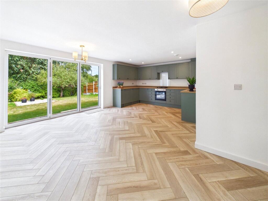 House in Braintree, Witham - More