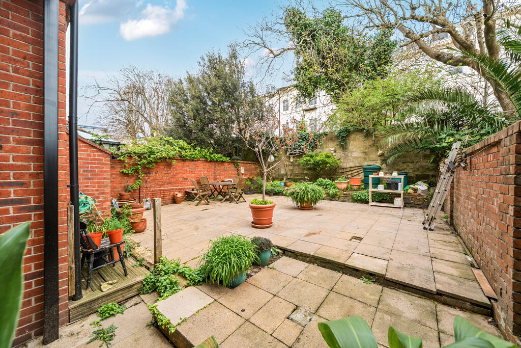 House in Hove, Brunswick - More