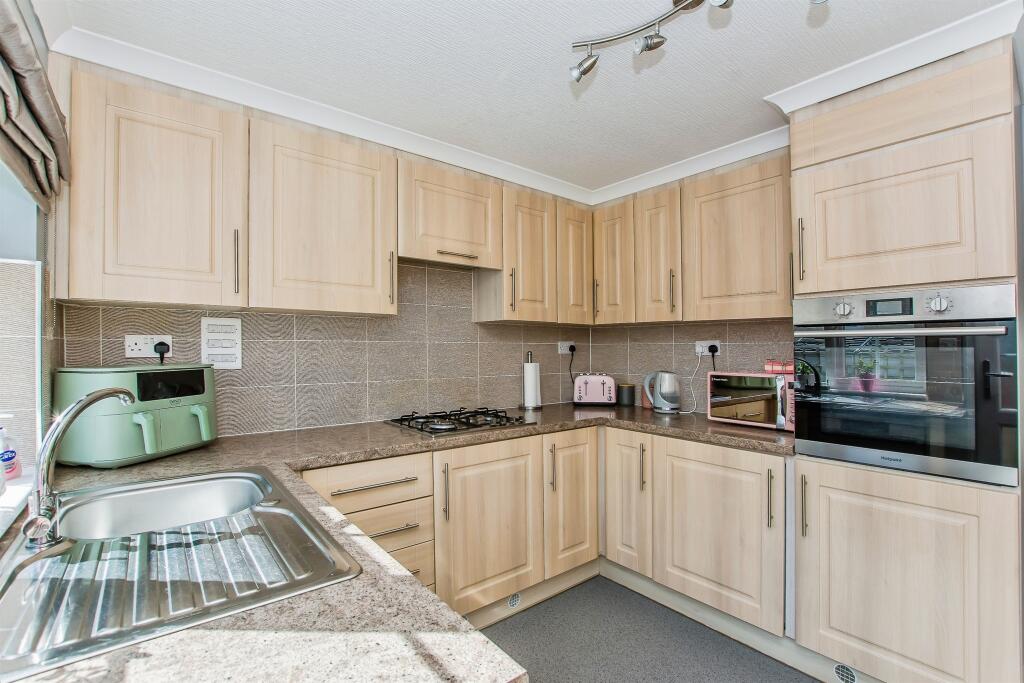 Hawthorn Hill, Dogdyke, Lincoln photo 3