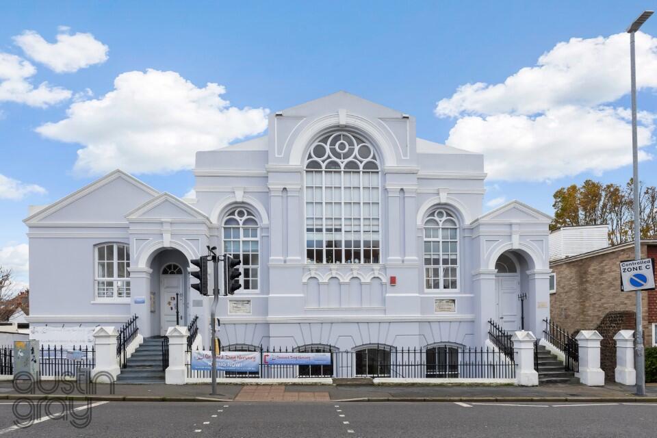 Main image of property: Queens Park Loft, Queens Park Road, Brighton, Brighton & Hove
