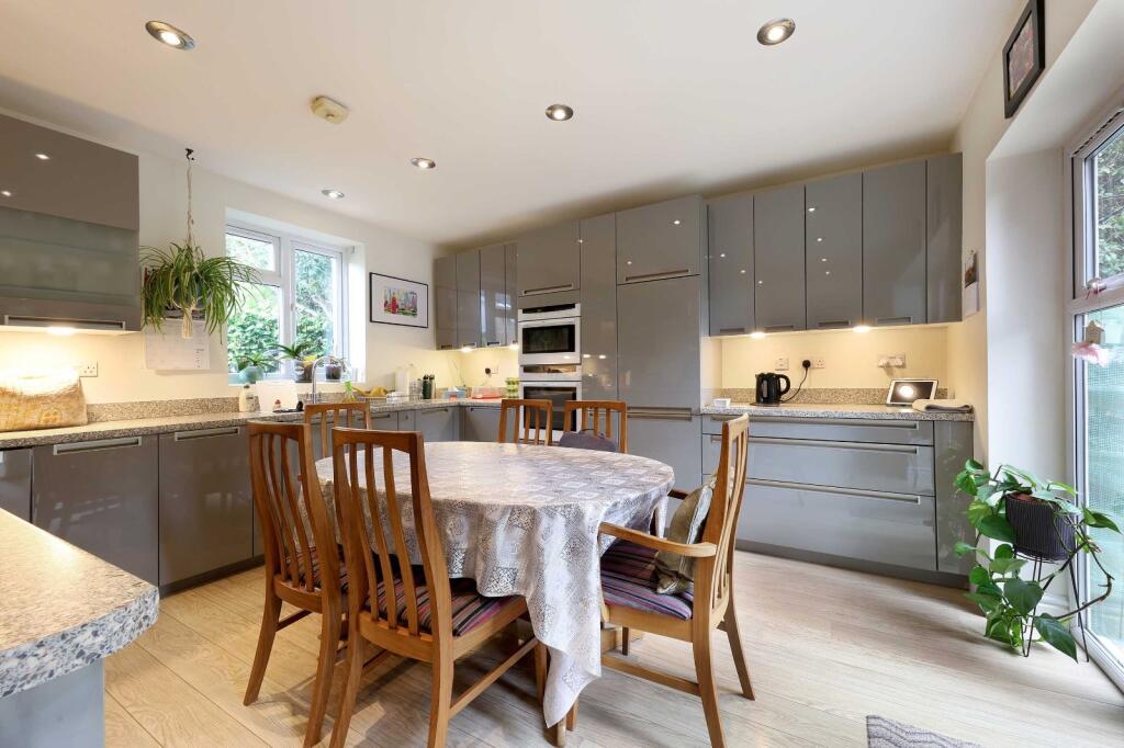 House in Hemel Hempstead, Beaconsfield - View 5