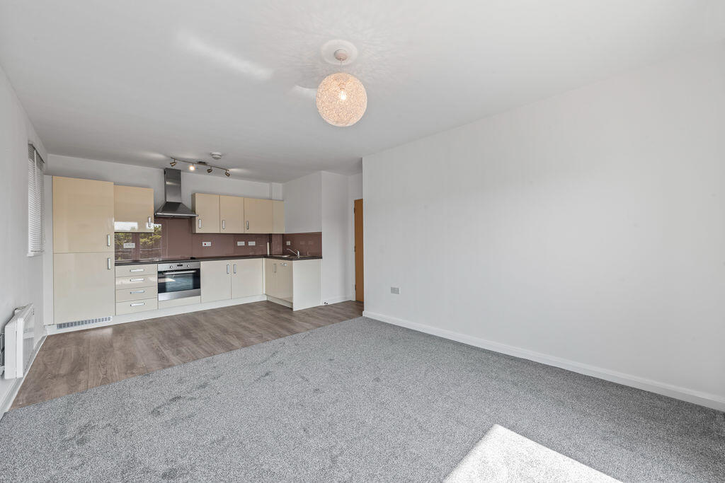 Apartment in Warrington - More