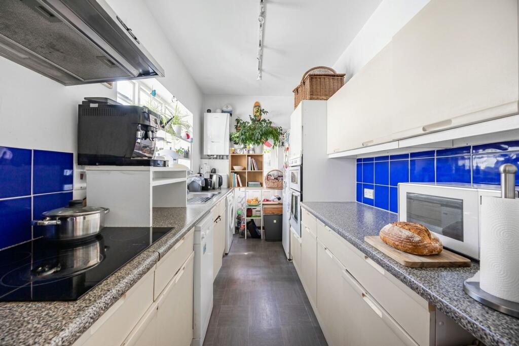 Reading Road, Henley-On-Thames, RG9 - View 6