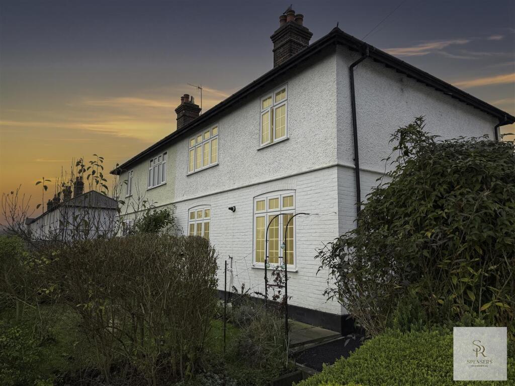 Main image of property: St. Albans Hill, Hemel Hempstead, HP3