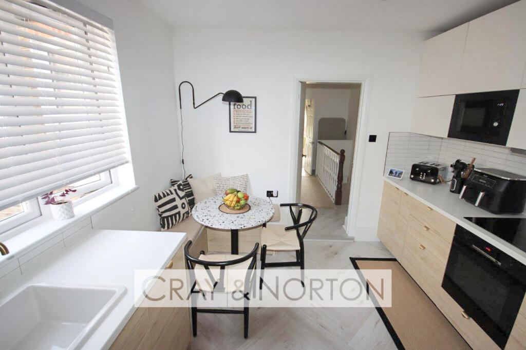 Apartment in London - View 4