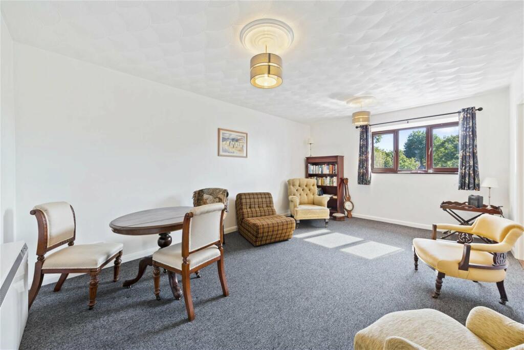 Cleaver Court, Station Road Kettering photo 2