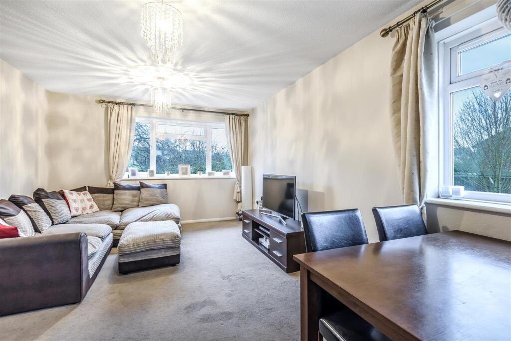 Apartment in Rochester - View 2