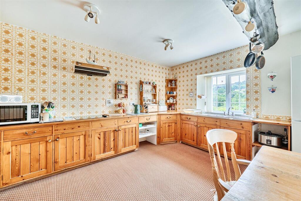 House in Dorchester - View 4