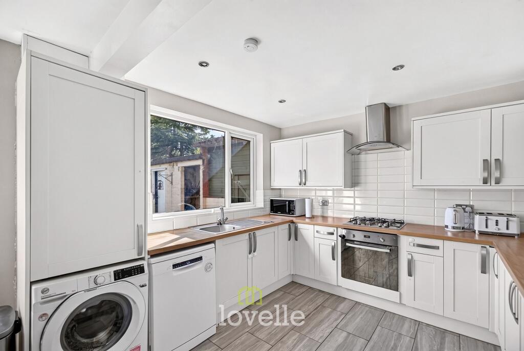 House in Doncaster - View 4