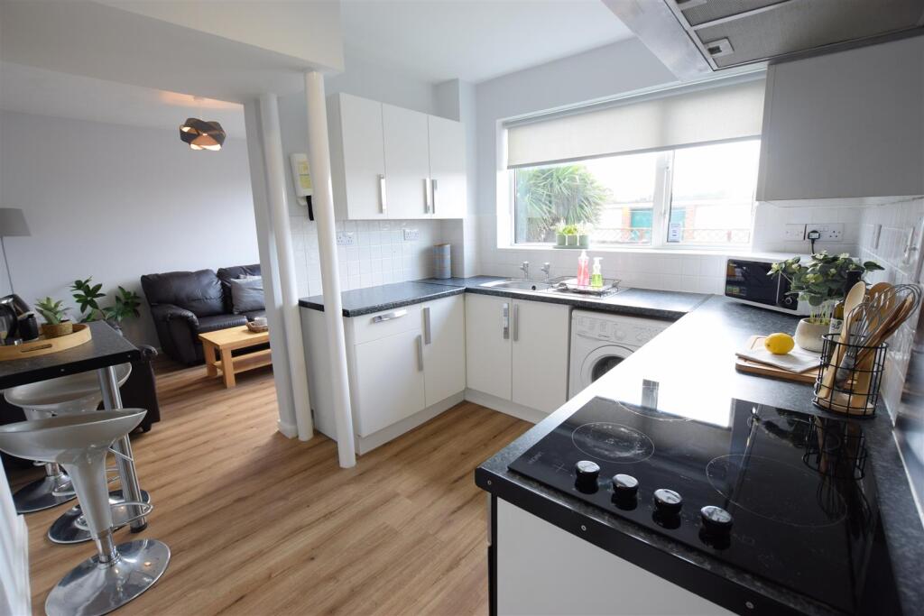 Main image of property: Mons Road - Student House - 26/27