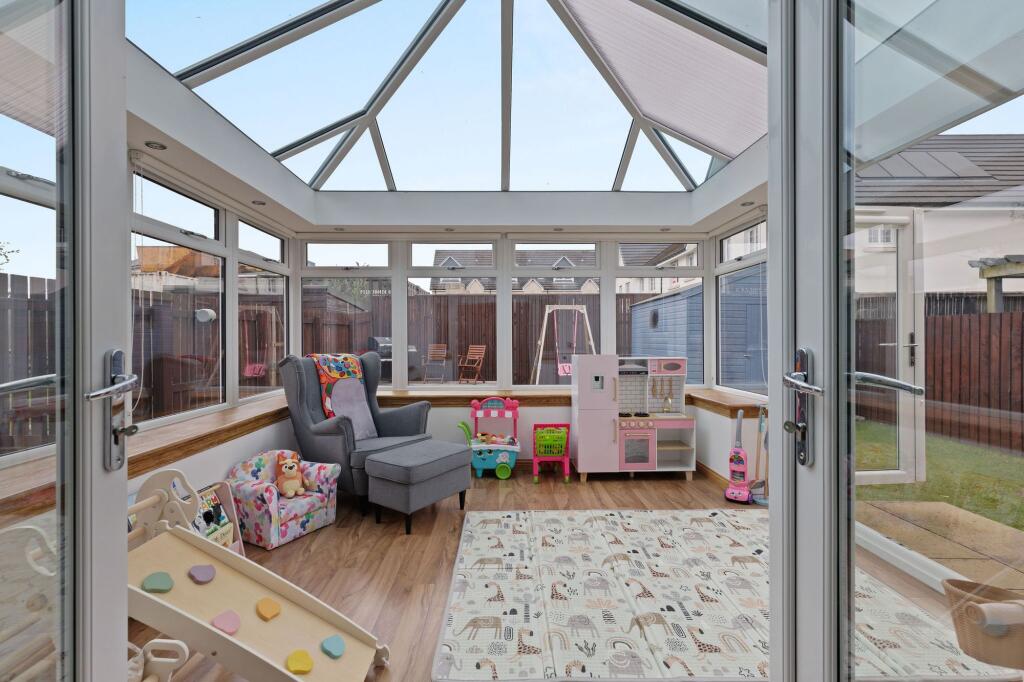 House in Kirkcaldy - More