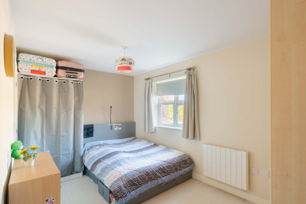 Apartment in Bristol, Repton Grange, Brentry - View 5