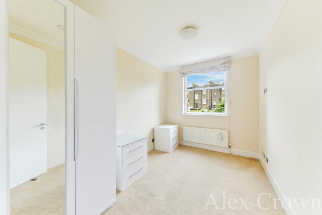 Apartment in London, St. John's Wood - More