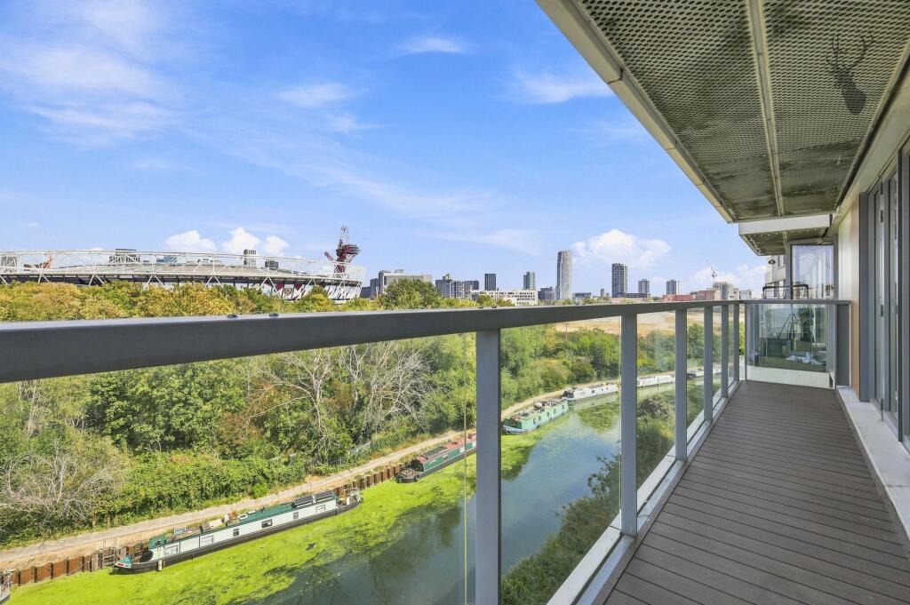 Apartment in London - More