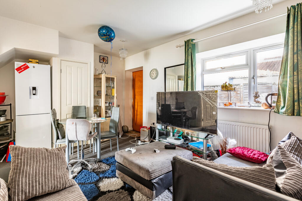 Avonmouth Road, Avonmouth, Bristol - View 3