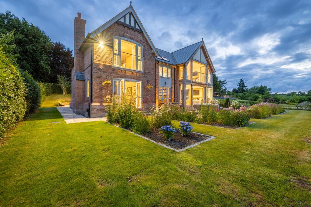Mill Bank, Oulton Mill Lane, Rushton, Tarporley, CW6 9BE photo 2