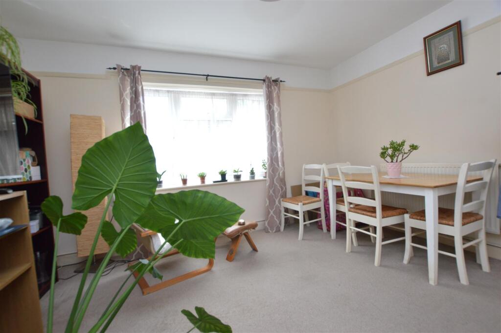 Apartment in Norwich - View 4