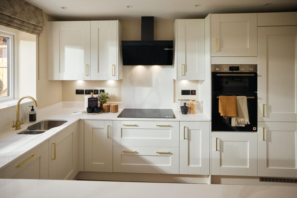 House in Nottingham - View 5