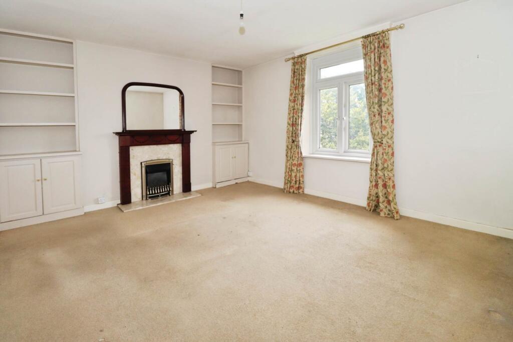 Devonshire Place, Prenton photo 2