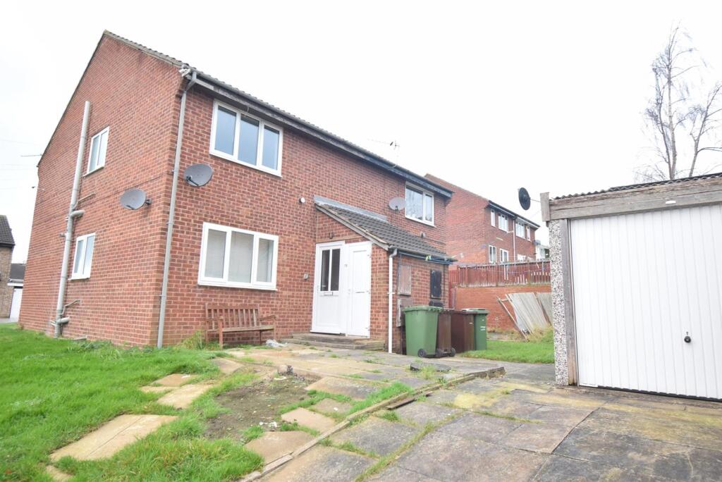 Main image of property: Tennyson Avenue, Stanley, Wakefield, WF3 4QQ