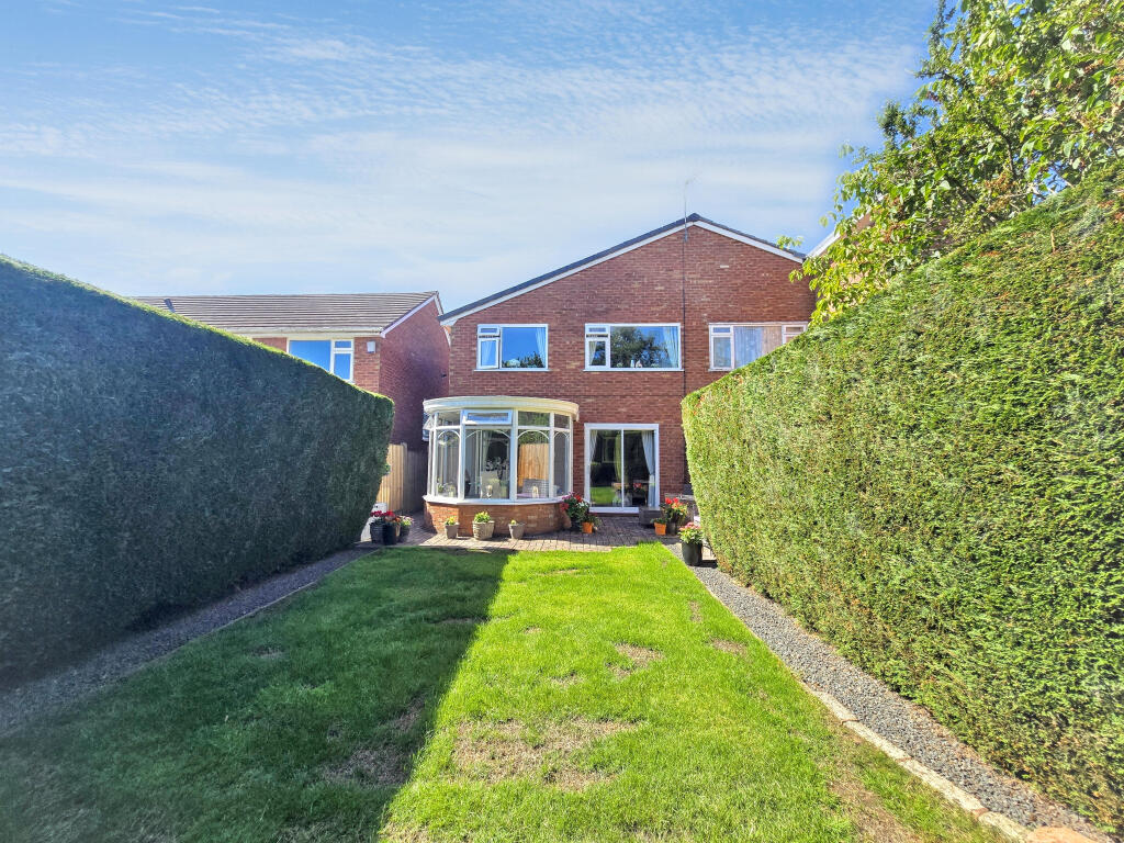 Cater Drive, Sutton Coldfield, Birmingham – další